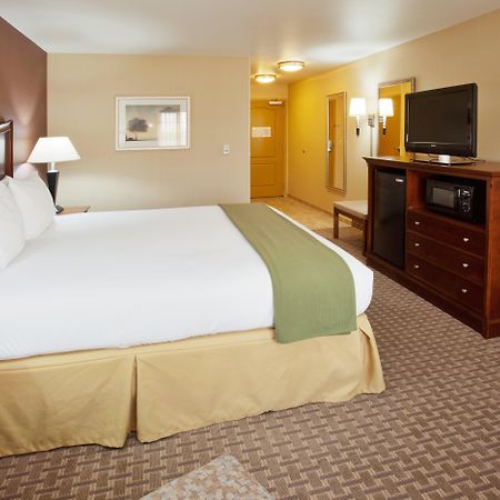 Holiday Inn Express Hotel & Suites Willows By Ihg Bilik gambar