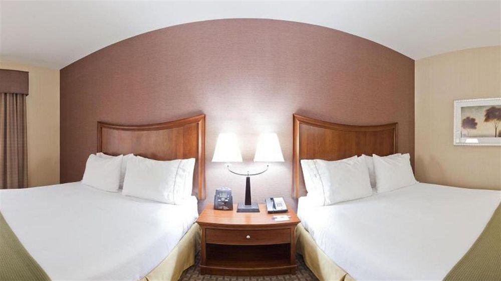 Holiday Inn Express Hotel & Suites Willows By Ihg Luaran gambar