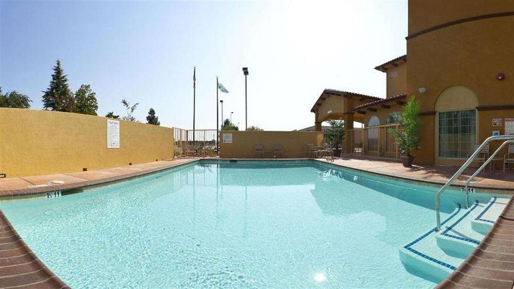 Holiday Inn Express Hotel & Suites Willows By Ihg Luaran gambar