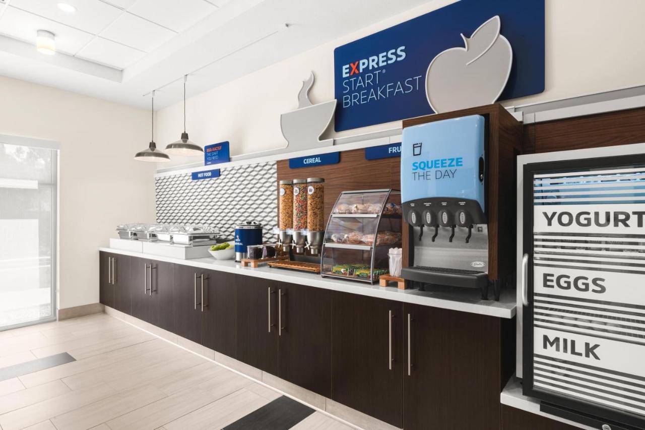 Holiday Inn Express Hotel & Suites Willows By Ihg Luaran gambar