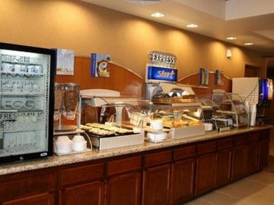 Holiday Inn Express Hotel & Suites Willows By Ihg Luaran gambar
